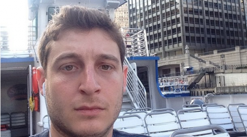 Guy Hilariously Documents Bachelor Party For One After Friends' Flights Are Cancelled